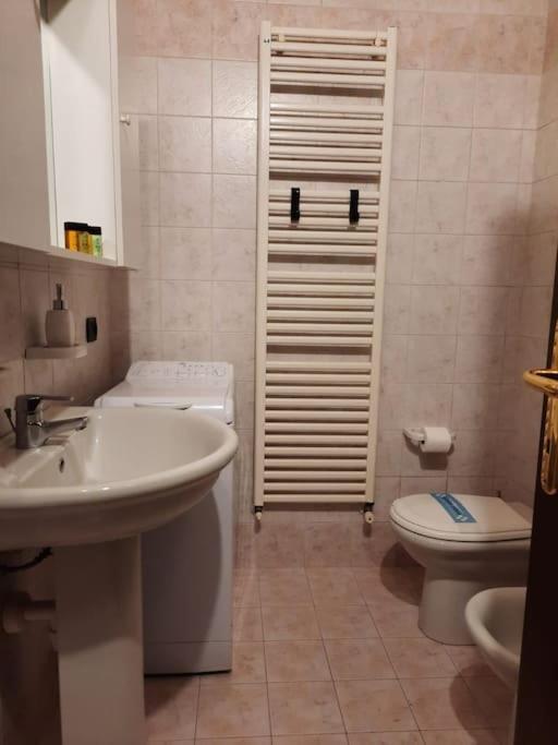 La Casa Di Davide Con Giardino E Garage Lejlighed Verona Eksteriør billede