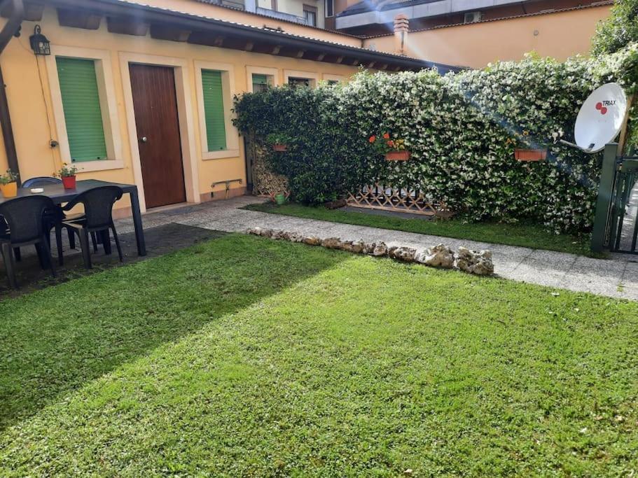 La Casa Di Davide Con Giardino E Garage Lejlighed Verona Eksteriør billede
